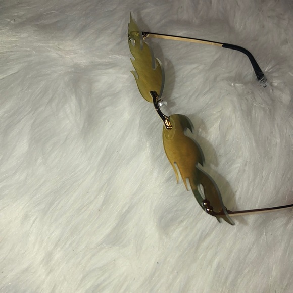 Multicolored Fire Flame Sunglasses - Picture 4 of 7